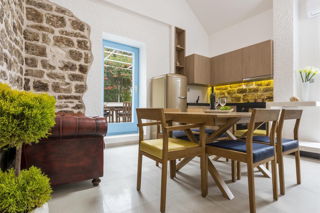 Hvar Maris Pensión